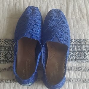 Tom's women size 8.5 flats